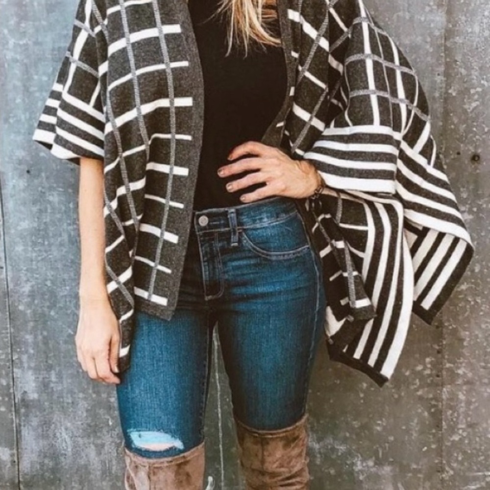 Cabi Grid Print Tower Wrap
